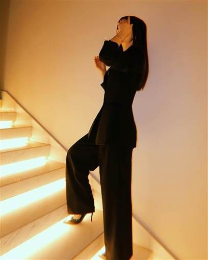 أول ظهور للعروس ليلى زاهر بعد زواجها من هشام جمال