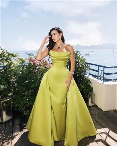 ياسمين صبري تخطف الأنظار بأحدث جلسة تصوير من مهرجان "كان" شاركت النجمة ياسمين صبري جمهورها عبر صفحتها الرسمية في موقع التواصل الاجتماعي إنستجرام أحدث جلسة تصوير لها خ إقرأ المزيد