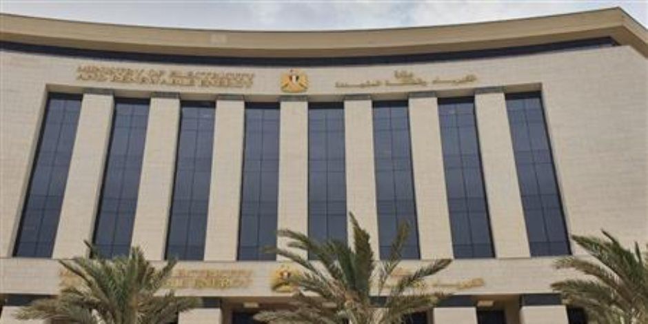 وزارة الكهرباء تحسم الجدل: لن يكون هناك تخفيف أحمال خلال فترة الصيف