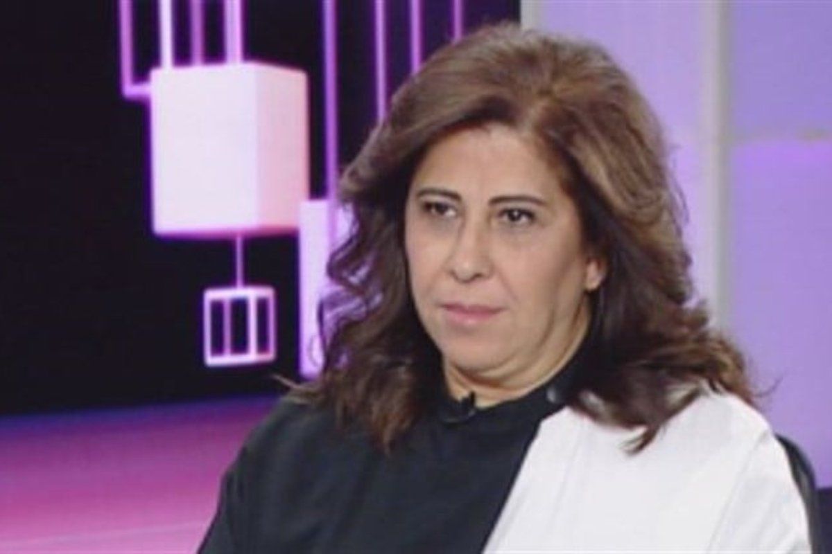 ليلى عبد اللطيف تصدم العالم بنبوءات غير متوقعة لعام 2025!