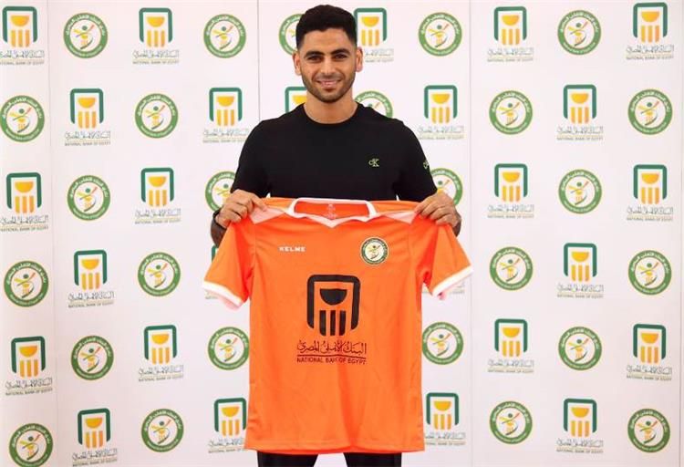 حقيقة مفاوضات الأهلي لضم “جزار جديد” في خط الدفاع