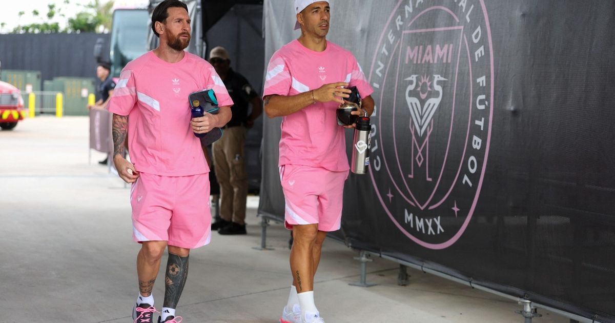 ميسي ينضم إلى سواريز في مغامرة في أوروغواي