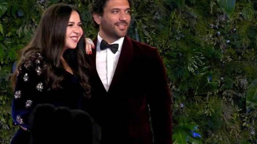 إيمي سمير غانم وحسن الرداد يرزقان بطفلة واختارا لها هذا الاسم أعلن الفنان حسن الرداد عن قدوم مولوده الثاني من زوجته الفنانة إيمي سمير غانم.ونشر حسن الرداد صورة ليده وهو يم إقرأ المزيد