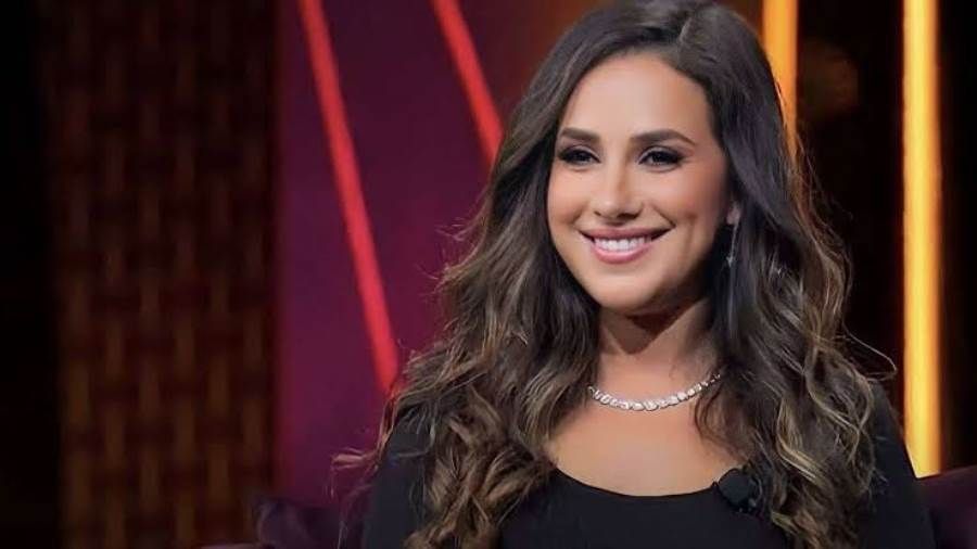 تكريم شيري عادل في ختام مهرجان القاهرة للسينما الفرانكوفونية