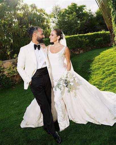 اللقطات الأولى من عقد قران أمينة خليل والمصور أحمد زعتر