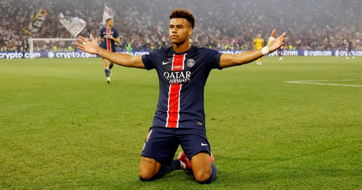 خلال 20 دقيقة.. دوي أصغر كاتب للتاريخ في دوري أبطال أوروبا