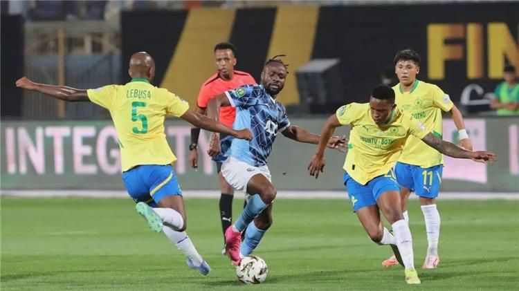 مدرب صن داونز يتفاخر رغم خسارة اللقب أمام بيراميدز: أطحنا بـ الأهلي