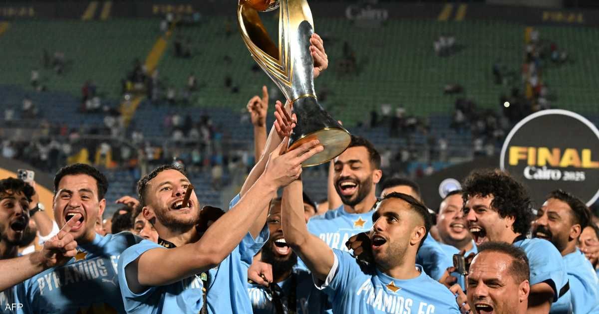 العالم اليوم - السيسي يهنئ بيراميدز بعد فوزه بدوري أبطال إفريقيا