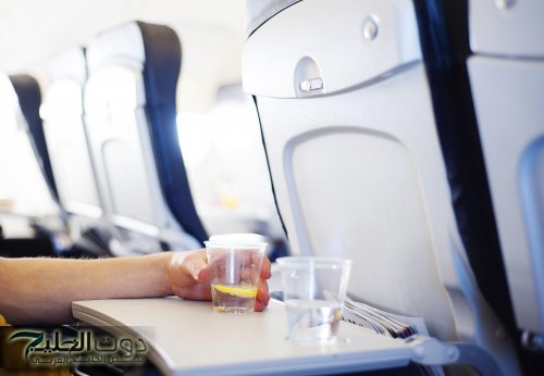 “يا سعدك يا هناك" .. مضيفة طيران تكشف عن مشروب سحري يجعلك تشعر بالراحة والسعادة أثناء ركوب الطائرة