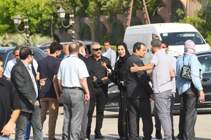 صور.. نجوم الفن يشيّعون جثمان سميحة أيوب شيع عدد كبير من نجوم الفن ظهر اليوم الثلاثاء جثمان الفنانة سميحة أيوب التي رحلت عن عالمنا في الساعات الأولى إقرأ المزيد