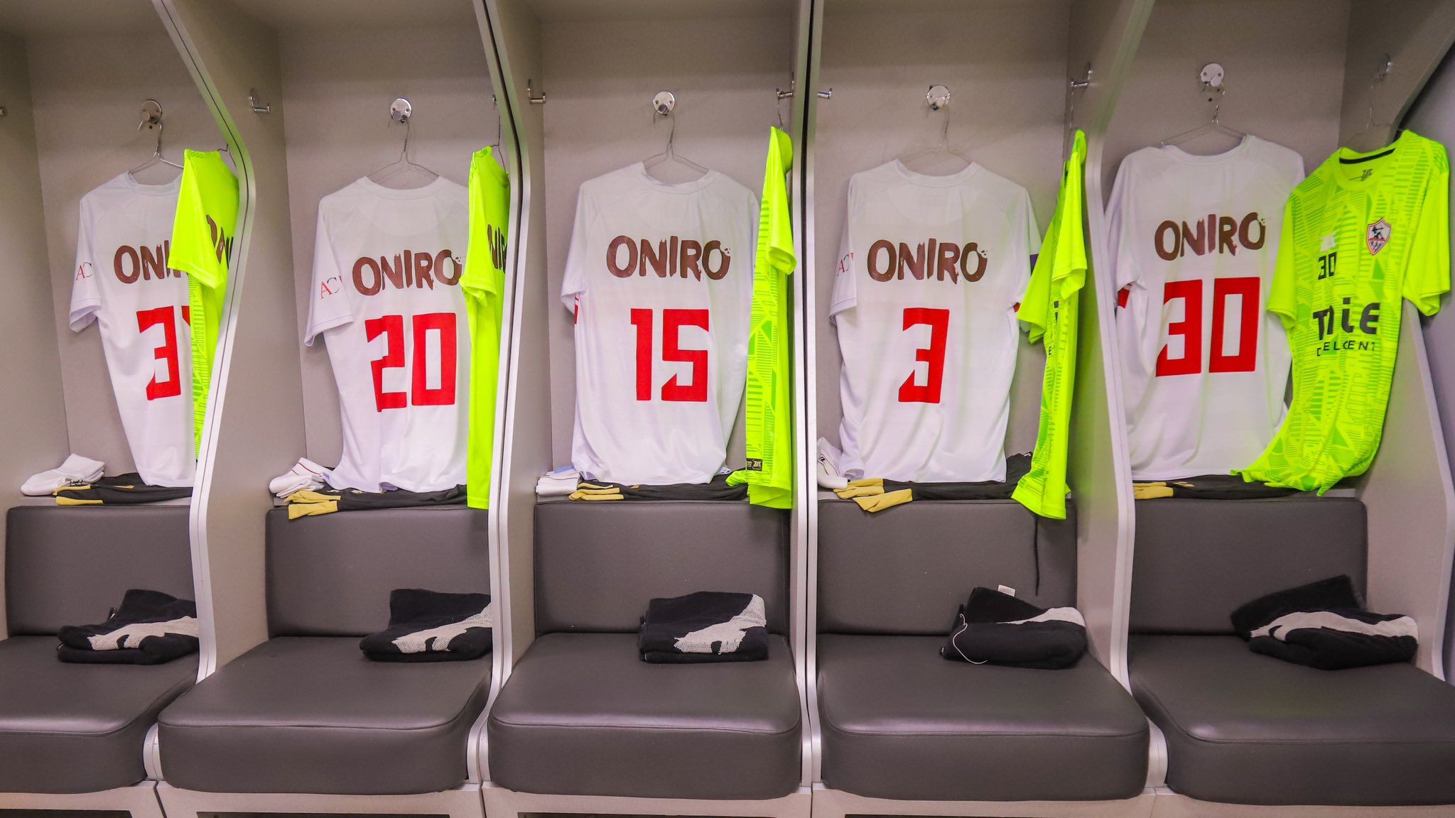 شاهد غرف ملابس الزمالك وبيراميدز باستاد القاهرة قبل نهائى كأس مصر