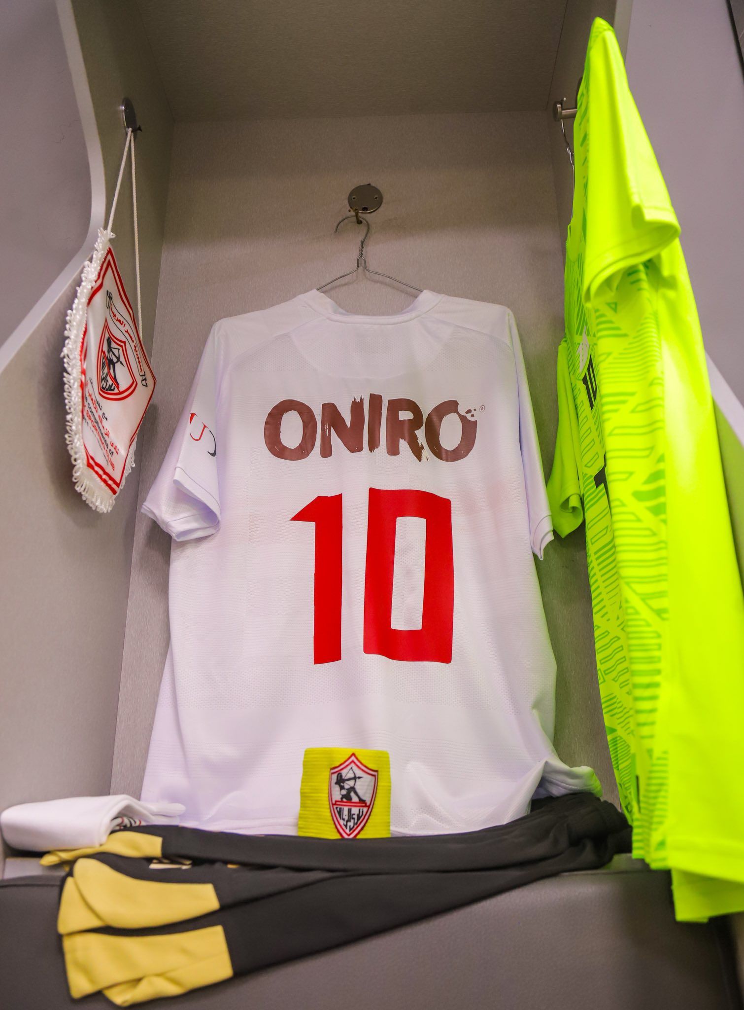 شاهد غرف ملابس الزمالك وبيراميدز باستاد القاهرة قبل نهائى كأس مصر