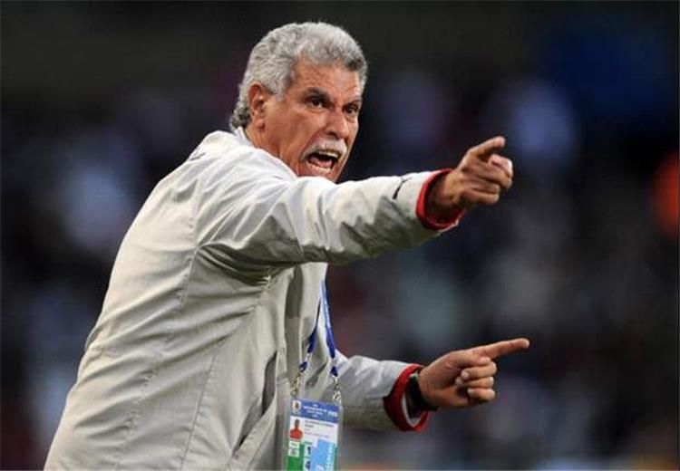 كيف قهر “المعلم” حسن شحاتة القطبين قبل صناعة المجد مع الفراعنة؟