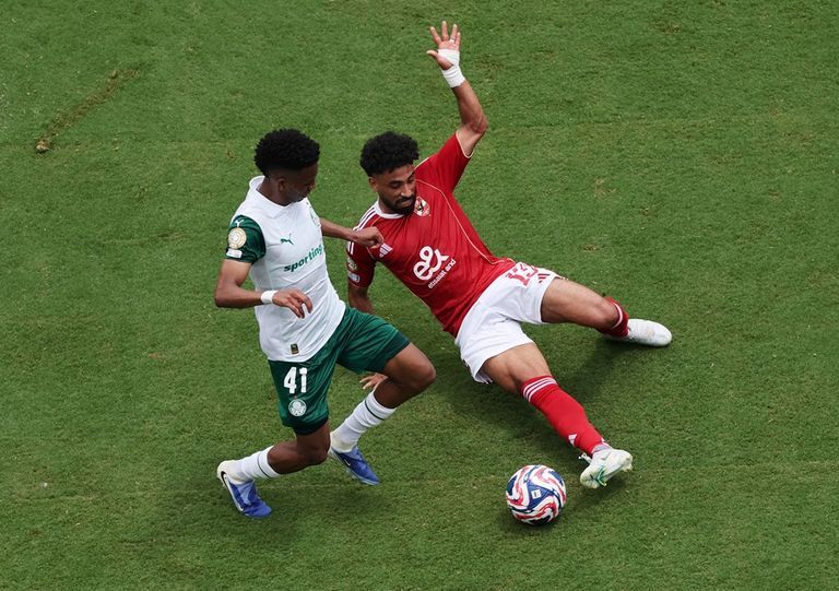 3 خيارات.. من يعوض مروان عطية في مباراة الأهلي وبورتو؟