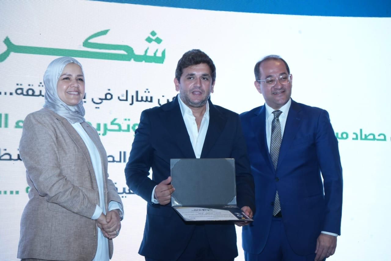 كجوك يكرم عددًا من الممولين والداعمين للمنظومة الضريبية “صور”