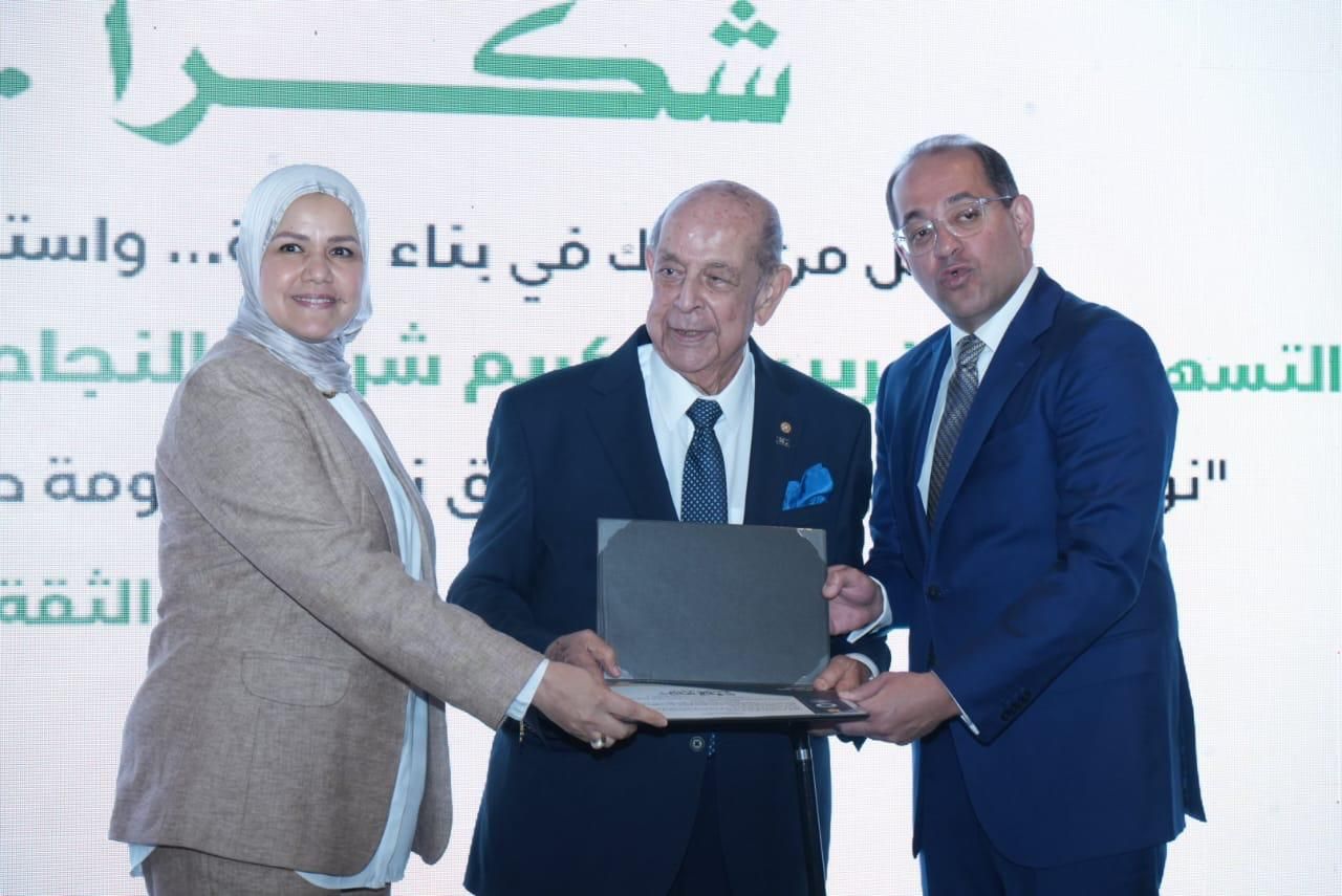 كجوك يكرم عددًا من الممولين والداعمين للمنظومة الضريبية “صور”