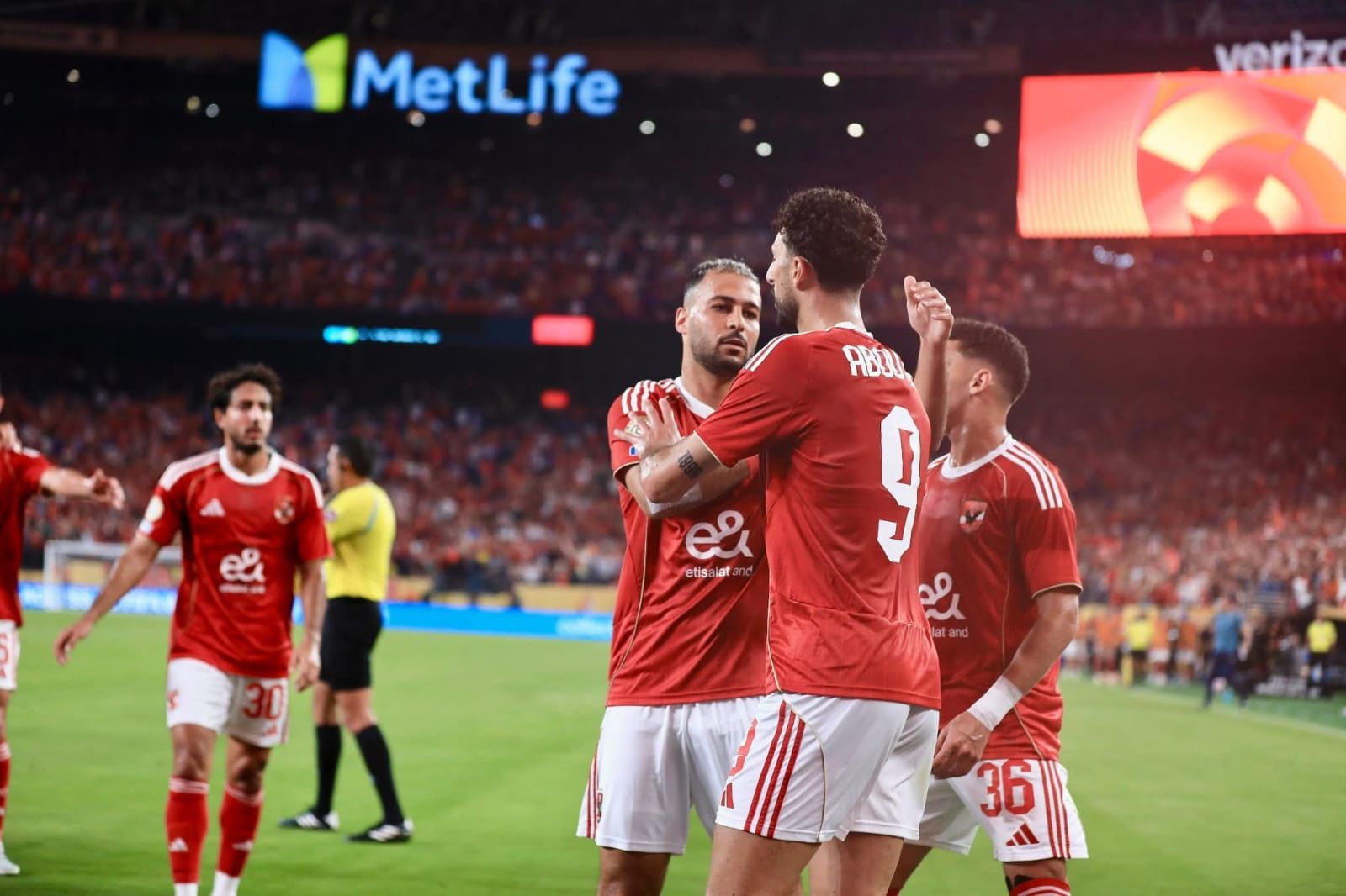 عاجل: الاهلي يودع كأس العالم للأندية بعد التعادل مع بورتو 4-4