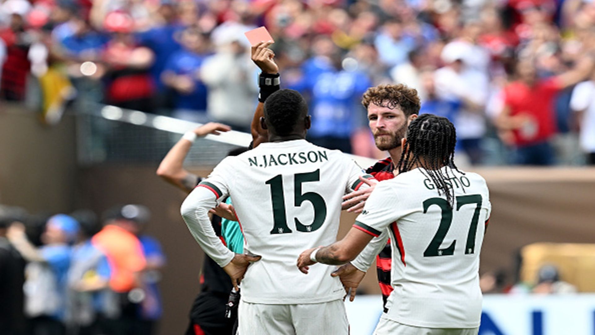 عاجل: فيفا يضاعف عقوبة إيقاف نيكولاس جاكسون