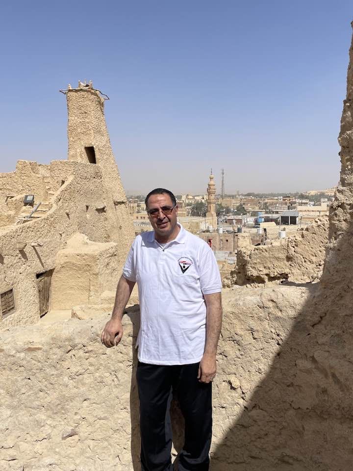 عاجل: “صوت تخطى الملعب”.. أشرف محمود مُعلق أسر أذن “مبارك” وسحر شاعر العربية