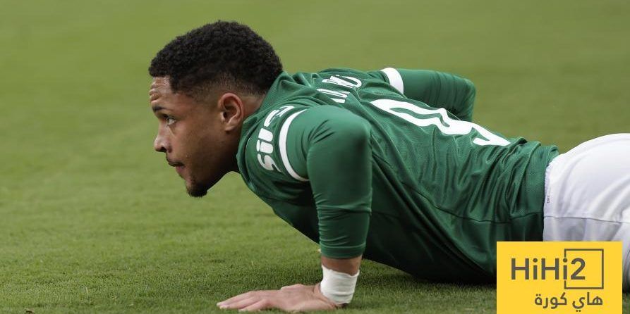 عاجل: خروج بالميراس من المونديال يهدر 2 مليون يورو على برشلونة..!