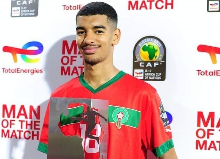 عاجل: بعد هروب عبدالله وزان.. أياكس يثأر من مواهبه المغربية