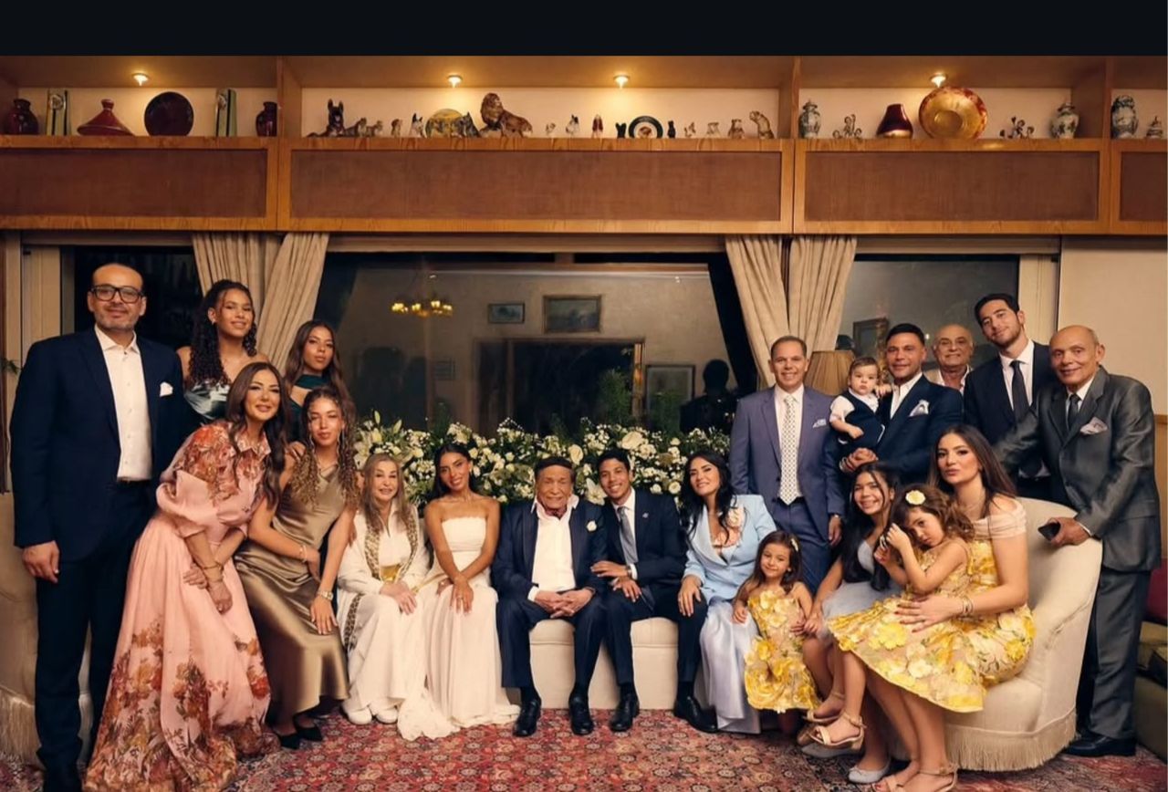 عاجل: كل هؤلاء ظهروا مع عادل إمام في “الصورة الأخيرة”