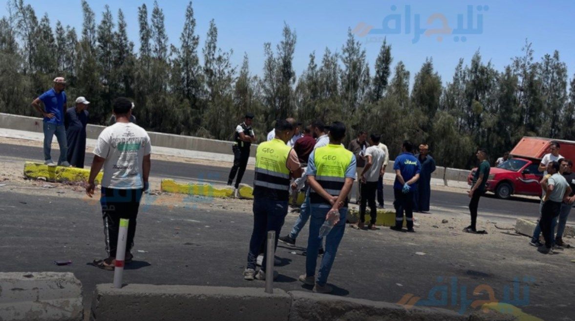 عاجل: كيس بسكوت.. آخر ما تبقى من مشاهد الوجع في حادث “إقليمي المنوفية” (صور)