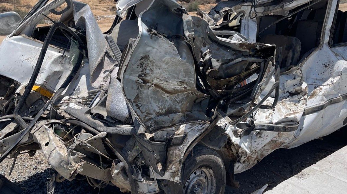 عاجل: مصاب بحادث الإقليمي الجديد: “السواق كان طاير وخرجوني من شنطة العربية”