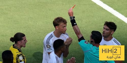 عاجل: انقسام بين الجمهور بسبب طرد هويسين ضد دورتموند