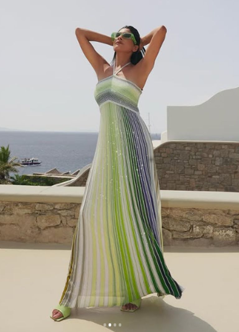 عاجل: مستوحاة من النجمات.. 5 إطلالات أنيقة لحفلات الزفاف الصيفية