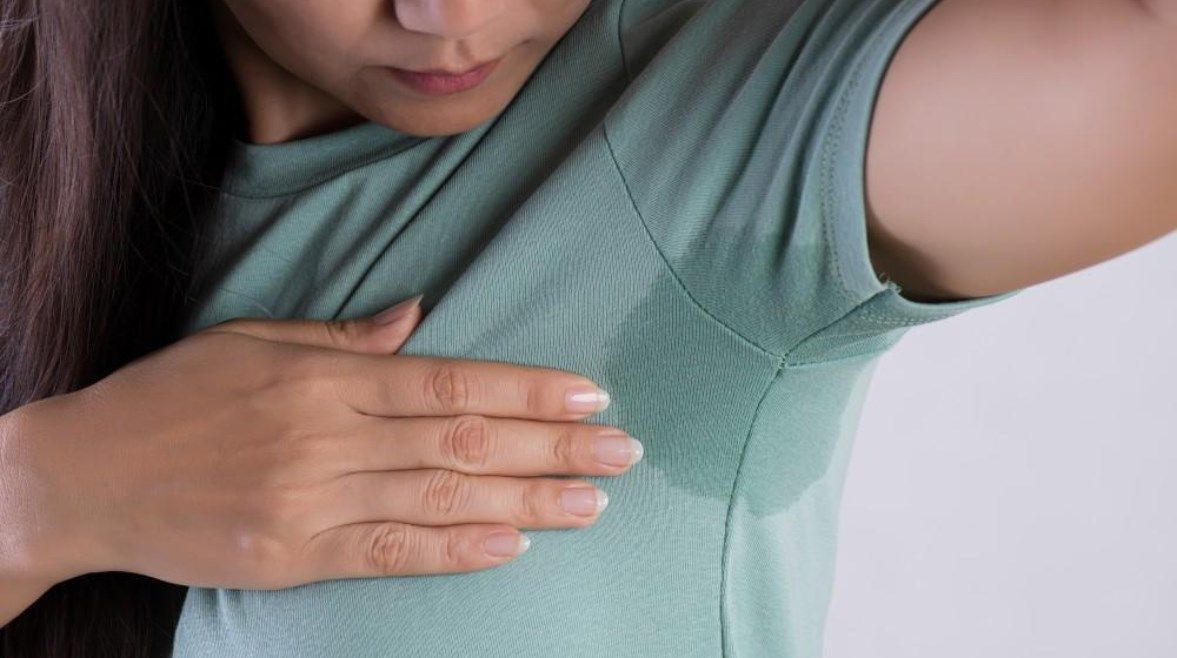 عاجل: منها الاستحمام والراحة النفسية.. 7 نصائح لتقليل التعرق في الصيف