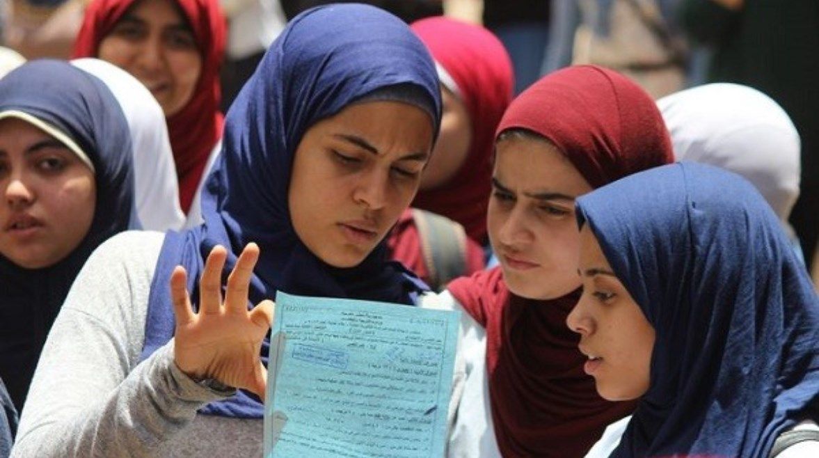 عاجل: حل امتحان الرياضيات البحتة للثانوية العامة 2025.. راجع إجابتك