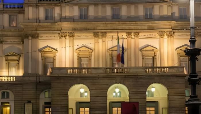 عاجل: مسرح «لا سكالا» في إيطاليا يشترط ملابس لائقة لحضور عروضه