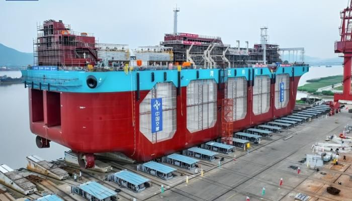 عاجل: اتفرج أول سفينة سياحية لتربية الأسماك في الصين