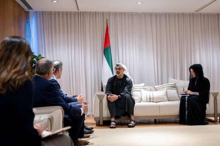 عاجل: ولي عهد أبوظبي يناقش تطورات الملاحة الجوية مع رئيس «إمبراير» البرازيلية للطيران