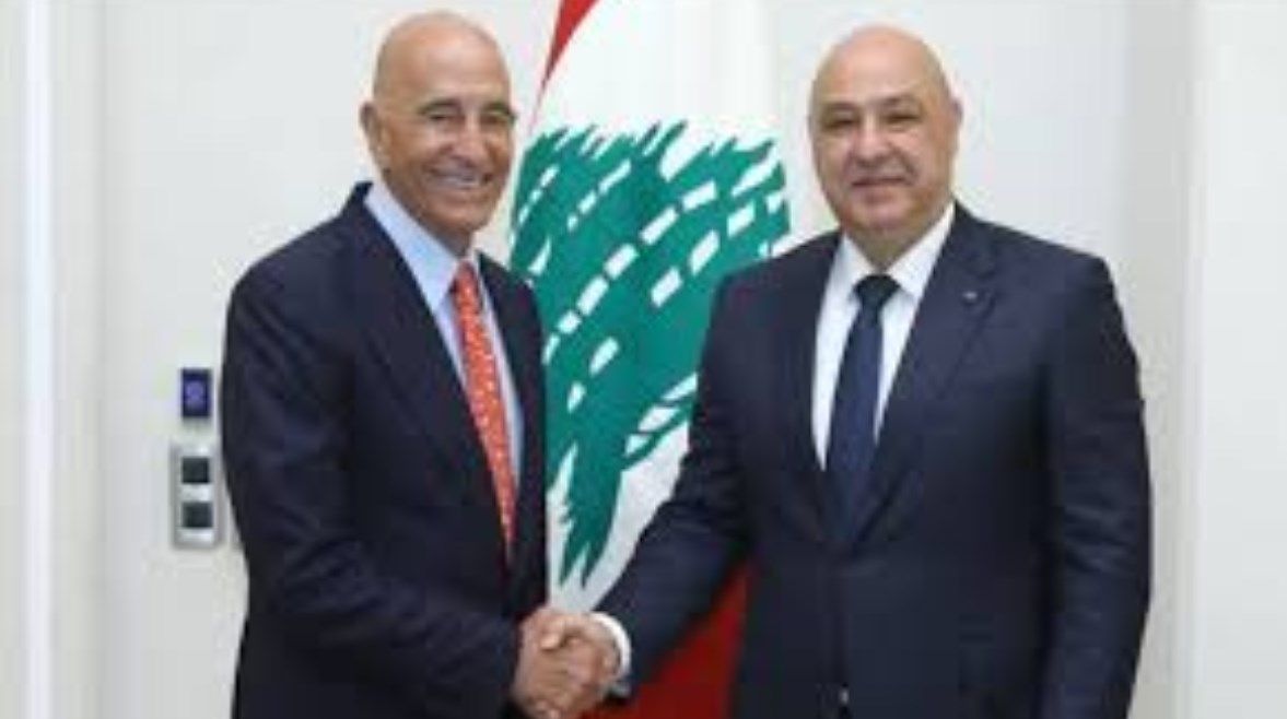 عاجل: المبعوث الأمريكي إلى لبنان: ترامب مهتم بقضية نزع سلاح حزب الله