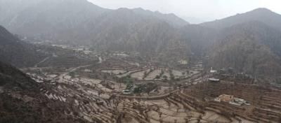 أخبار اليمن : رياح شديدة وأمطار وتحذير جديد من البحر