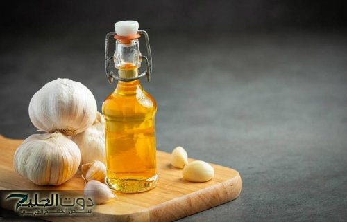 "دلعي جوزك وجننيه".. خلطة مجـــنونة من زيـت الزيــتون والثـــوم هتخلي جوزك يعشق الأرض اللي بتمشي