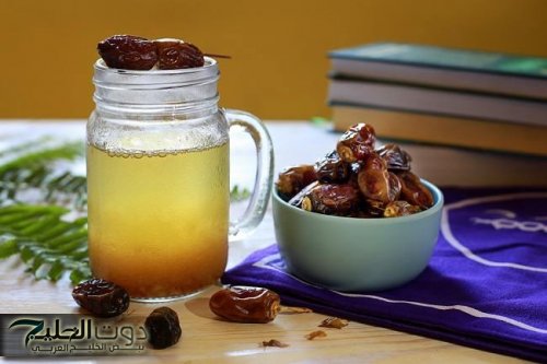 ”مفاجأة من العيار الثقيل “.. استشاري يوضح ماذا يحدث للقلب والكوليسترول والجسم اذا تناولت البلح المنقوع ع