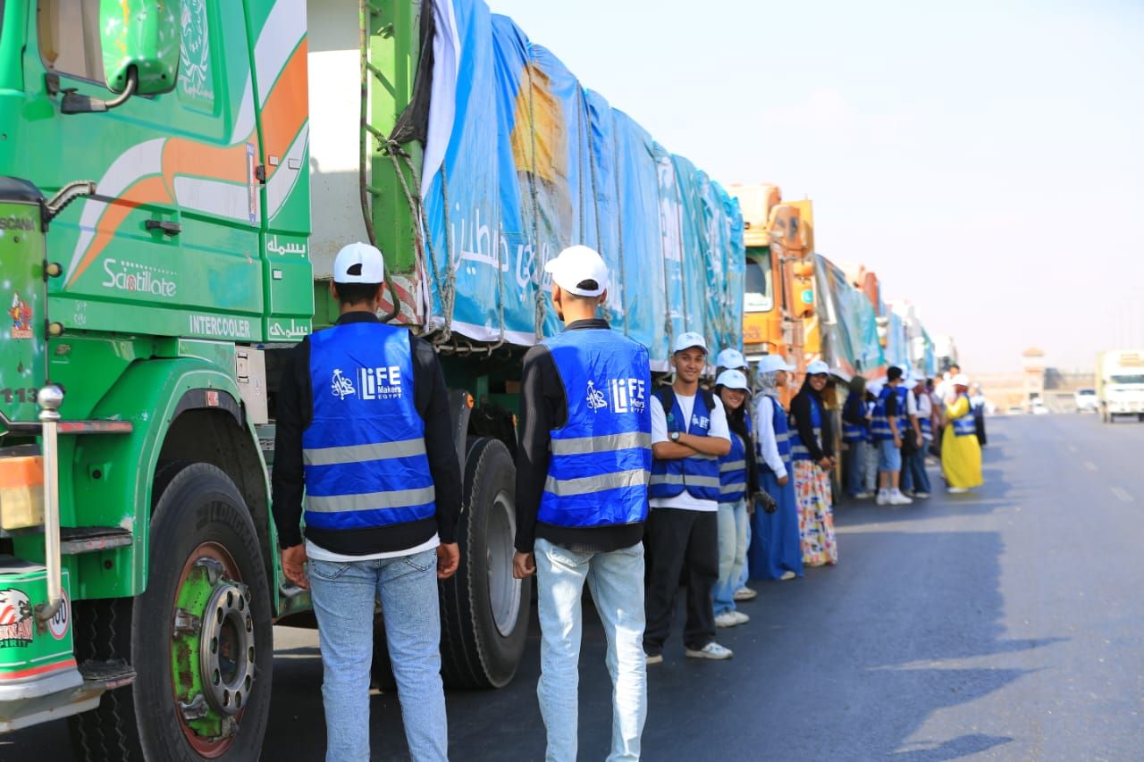 قافلة التحالف الوطني رقم 11 تنطلق لدعم غزة بـ 200 شاحنة إغاثية.. "صور"