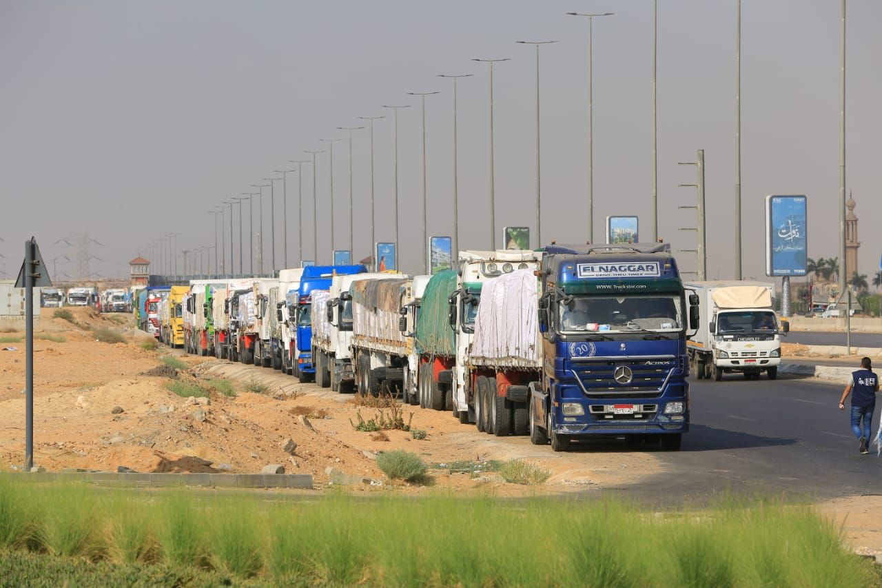 قافلة التحالف الوطني رقم 11 تنطلق لدعم غزة بـ 200 شاحنة إغاثية.. "صور"