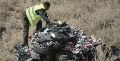 أخبار اليمن : إتلاف 7 آلاف شيشة إلكترونية في مطار صنعاء