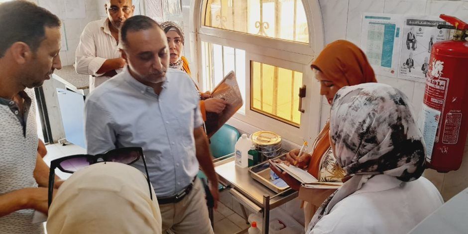 "وكيل صحة شمال سيناء" بتفقد مستشفى العريش وعدد من الوحدات ويحيل مدير وحدة اسيوط بالعريش  إلي التحقيق (صور)