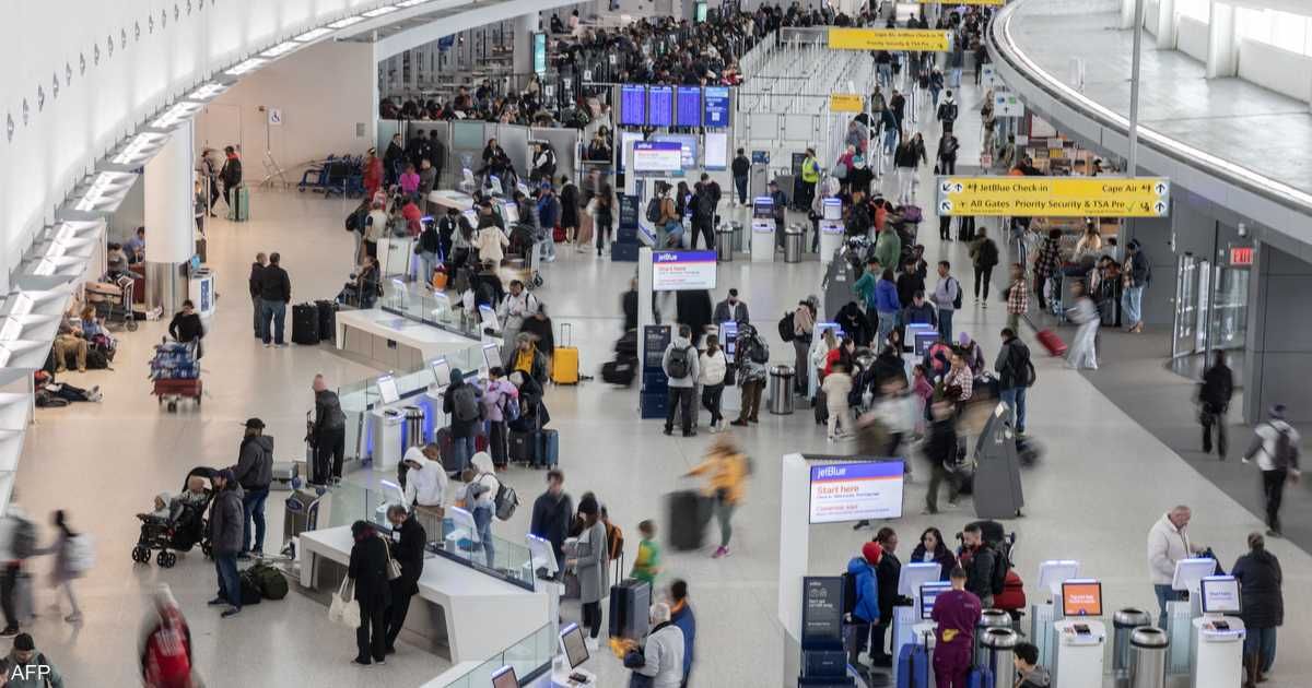 العالم اليوم - أميركا تفحص أوضاع 55 حاملا للتأشيرة بهدف ترحيل المخالفين