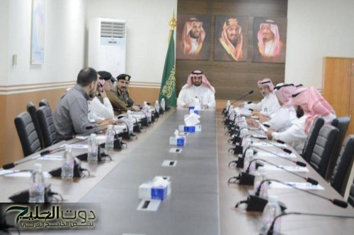 اجتماع طارئ في محايل لمتابعة الحالة المطرية وتعزيز جاهزية الجهات المعنية