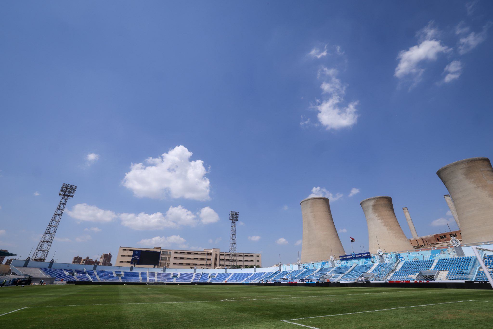 ملعب غزل المحلة جاهز لاستقبال مباراة الأهلي.. صور