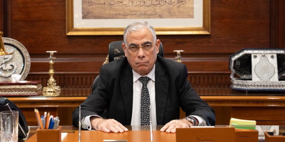 النائب العام يتوجه في زيارة رسمية إلى سلطنة عمان