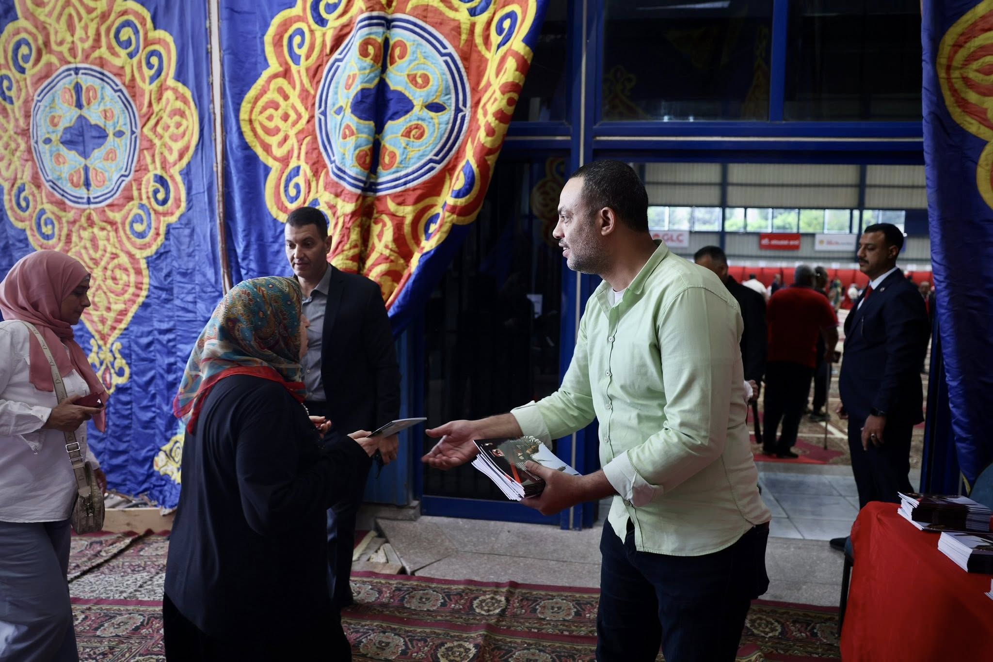 اكتمال النصاب القانوني للاجتماع الخاص لعمومية الأهلي.. صور