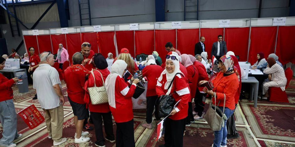 اكتمال النصاب القانوني للاجتماع الخاص لعمومية الأهلي.. صور