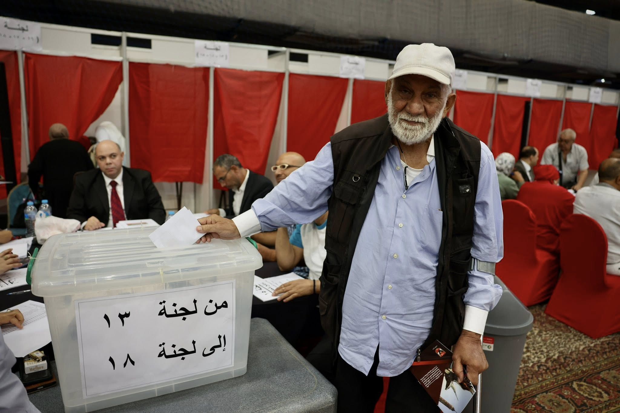 اكتمال النصاب القانوني للاجتماع الخاص لعمومية الأهلي.. صور